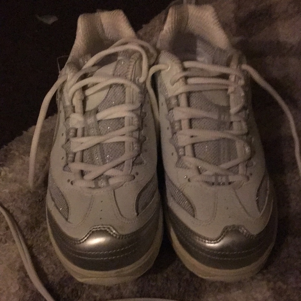 Sketchers shape ups